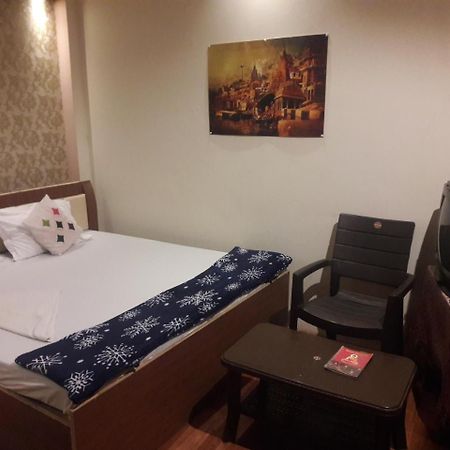 Buddha Guest House Waranasi Zewnętrze zdjęcie