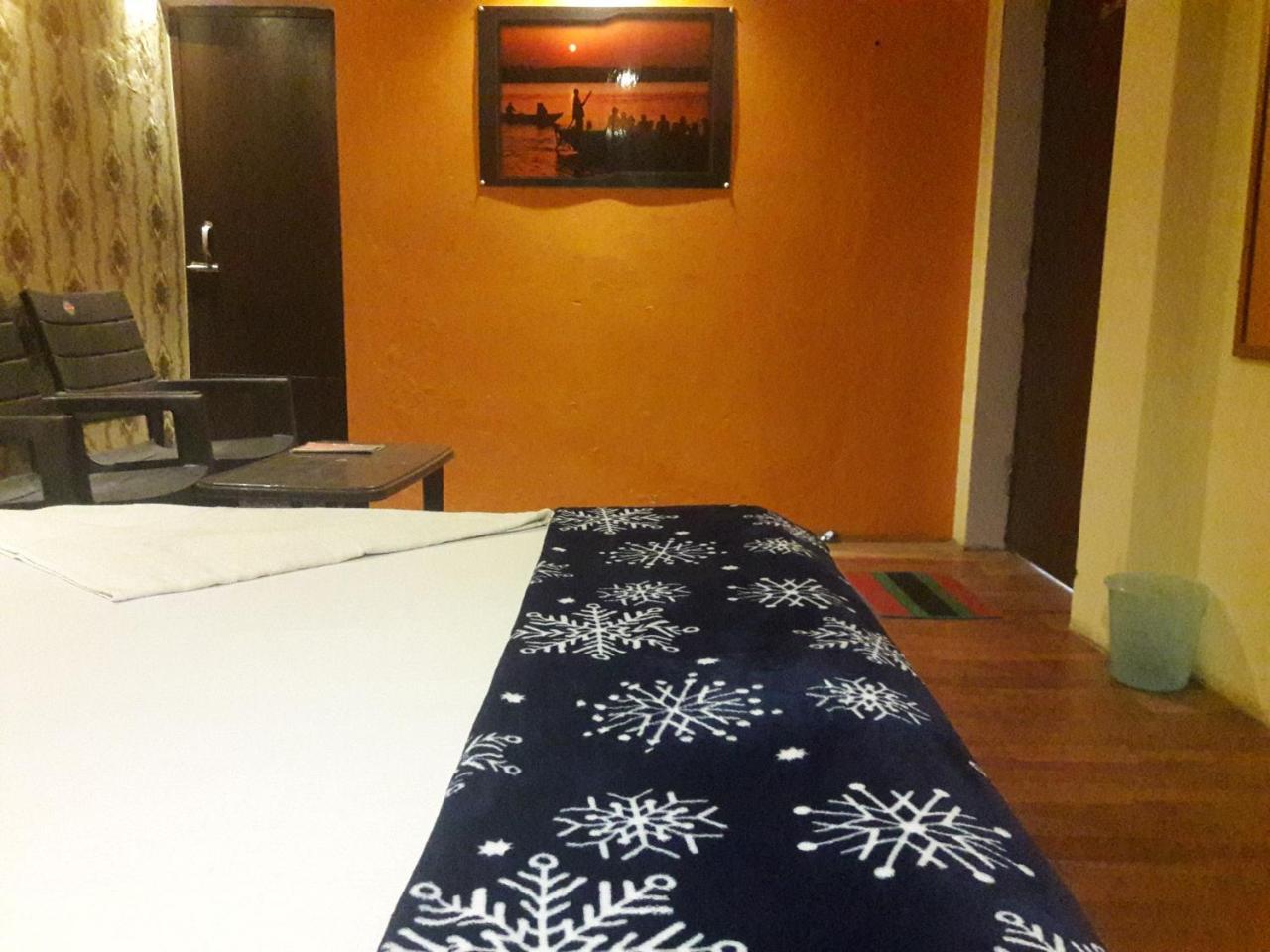 Buddha Guest House Waranasi Zewnętrze zdjęcie