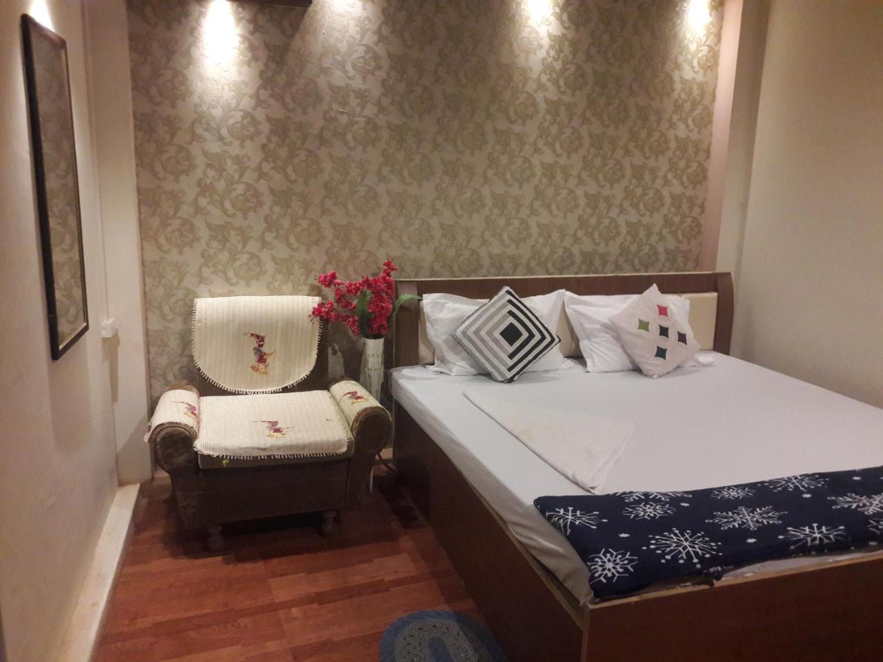 Buddha Guest House Waranasi Zewnętrze zdjęcie