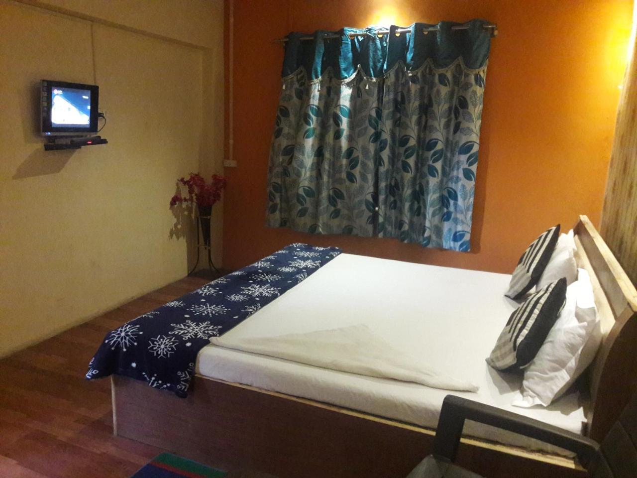 Buddha Guest House Waranasi Zewnętrze zdjęcie