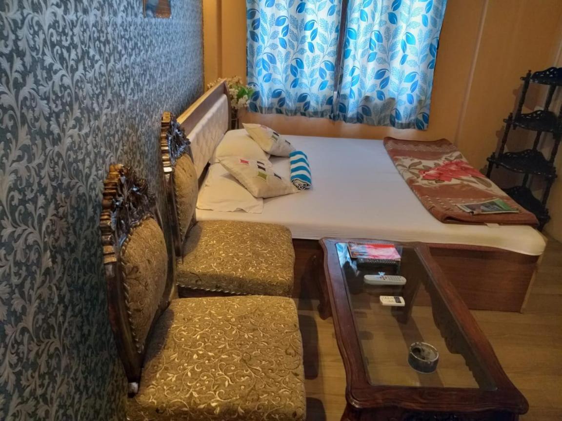 Buddha Guest House Waranasi Zewnętrze zdjęcie
